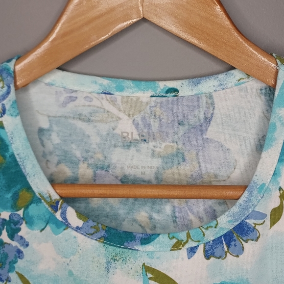 Blair, size M, floral tee, NWOT - Picture 3 of 6